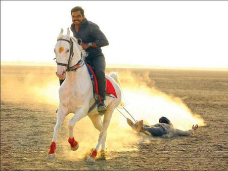 సీటు చివరన కూర్చున్నా: ఖాకీ‌పై దర్శకుడు శంకర్ ట్వీట్