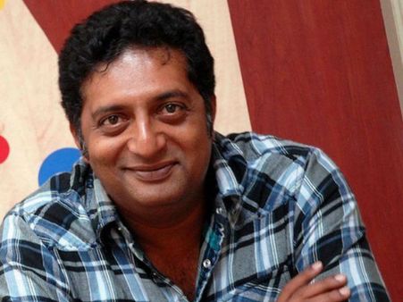 తలలు నరికితే, జీఎస్టీ కట్ చేస్తారా?: ప్రకాశ్ రాజ్ ఘాటు విమర్శ, 