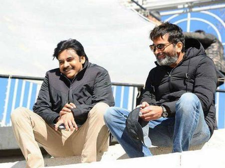 పవన్, త్రివిక్రమ్ చిత్రం గురించి లేటేస్ట్ న్యూస్.. పవిత్ర పుణ్యక్షేత్రంలో టైటిల్..