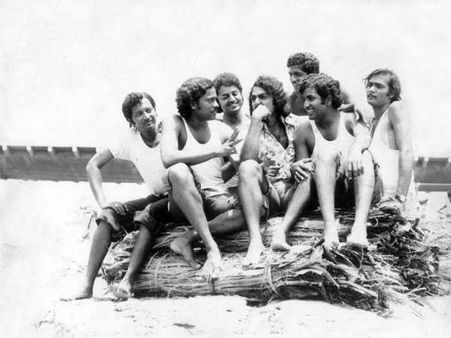 చిరంజీవిని మెగాస్టార్‌గా మార్చిన సినిమా.. రాంచరణ్ చేతుల మీదుగా పునాదిరాళ్లు..