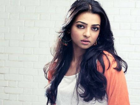 సెక్సువల్ వేధింపులు సగం ఇళ్లలో ఉన్నాయి: రాధికా ఆప్టే