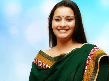 పవన్ కల్యాణ్‌కు, ఫ్యాన్స్‌కూ ఇక దూరం.. రేణుదేశాయ్ అనూహ్య నిర్ణయం..