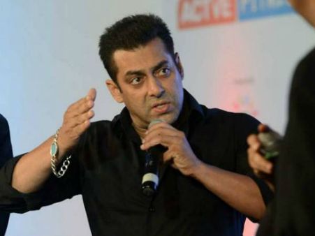 నేను పెళ్లి చేసుకుంటే మీకు వచ్చేది ఏమిటి?: మీడియా పై సల్మాన్ వైల్డ్ రియాక్షన్