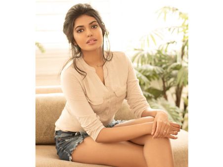 రాజశేఖర్ కూతురుపై కేసు పెట్టలేదు, కానీ రూ. 30 లక్షలు డిమాండ్!