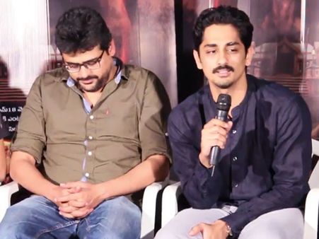 ''వాట్స్ అప్ లోనే వస్తున్నాయి...!''