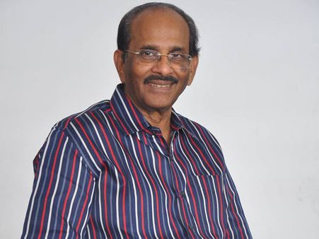 చిరంజీవి సినిమానే స్పూర్తి: భజరంగీ... పై క్లారిటీ ఇచ్చిన విజయేంద్ర ప్రసాద్