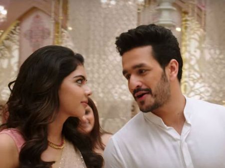 సారీ రా... అంటూ షాకిచ్చిన నాగార్జున, ఇది చీటింగ్ అంటూ చిన్నబోయిన అఖిల్!