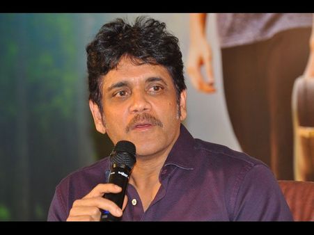 అఖిల్‌తో సినిమా తీయను.. నాదేదో నేను చూసుకొంటా.. దేవుడా ఎలాగైనా చూసుకో.. నాగార్జున