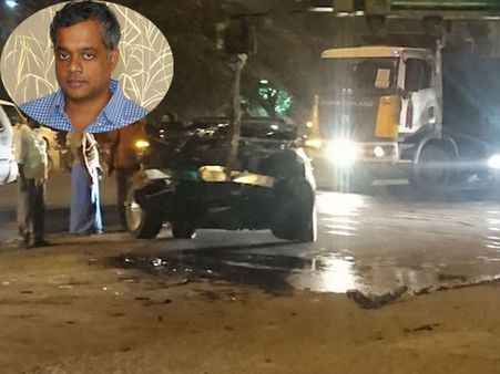 లారీని గుద్దేసిన గౌతమ్ మీనన్ కారు.. తప్పిన పెనుముప్పు.. తృటిలో ప్రాణాలతో..