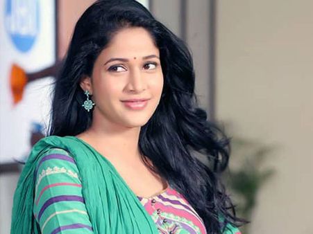 నిర్మాతకు చుక్కలు చూపిస్తున్న లావణ్య త్రిపాఠి.. బాగా ముదిరిపోయిందట..