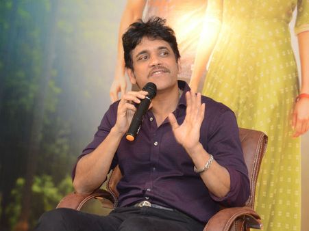 ‘హలో’ టీజర్ కాపీ వివాదం, మనం అవార్డు ఇష్యూపై నాగార్జున స్పందన