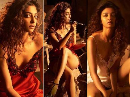 మళ్లీ రెచ్చిపోయిన రాధికా: బోల్డ్ ఫోటో షూట్.. హాట్ హాట్‌గా..