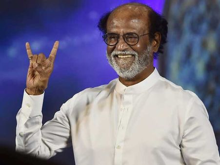 రజనీ పొలిటికల్ ఎంట్రీ: విష్ చేసిన అమితాబ్, కమల్ ... ట్విట్టర్లో ట్రెండింగ్