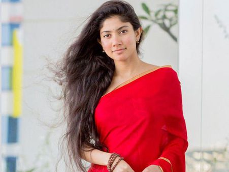 నిర్మాత బంపర్ ఆఫర్‌కు నో.. షాకిచ్చిన సాయి పల్లవి.. కారణం అదేనంట..