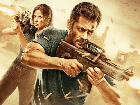 సల్మాన్ వసూళ్ల సునామీ.. 12వసారి 100 కోట్ల కుమ్ముడు..