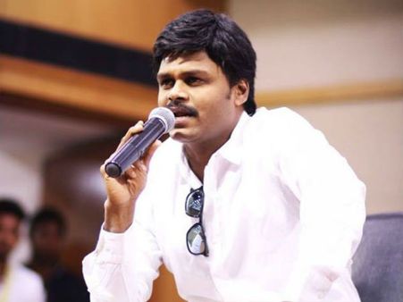 అసలు పేరు వేరు, పవన్‌కి చిన్న సాయమే, చీప్‌గా రాశారు, బాధ పడ్డా : సప్తగిరి