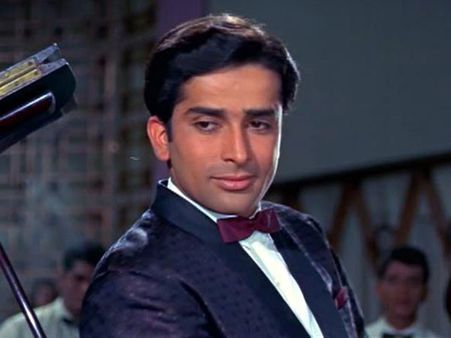 శశికపూర్ జీవితం.. ఎదురు దెబ్బలు.. మధుర స్మృతులు.. రాజేశ్ ఖన్నాతో నువ్వా నేనా..