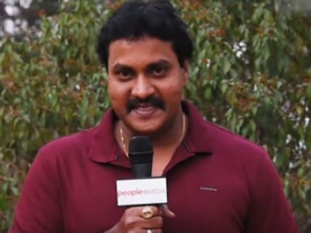 సునీల్ 2 కంట్రీస్ మూవీ కాంటెస్ట్.. 50 టికెట్లు గెలుచుకోండి..