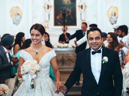 రెండేళ్ల తర్వాత బహిర్గతం: హీరోయిన్ రహస్య పెళ్లి ఫోటోలు ఇవే...