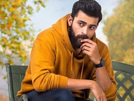 ప్లెజెంట్: వరుణ్ 'తొలిప్రేమ' టీజర్.., బాబాయిని మరిపిస్తాడా? (వీడియో)