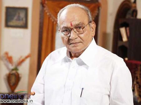 ఆ ఒక్క మాట వల్లే!: ప్రపంచ తెలుగు సభల వేదికపై విశ్వనాథ్ లేని లోటు..