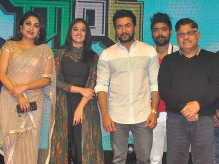 'రమ్యకృష్ణ'పై అల్లు అరవింద్ ఒక్కసారిగా అంత మాటా?: స్టేజీపై ఉన్నవాళ్లు షాక్..