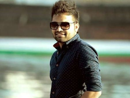 యాంకర్ ప్రదీప్‌కు షాకిచ్చిన పోలీసులు.. డ్రంక్ డ్రైవ్ కేసులో..