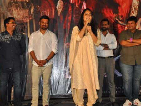 భాగమతి సక్సెస్ మీట్: అనుష్క భావోద్వేగం, దిల్ రాజు ఇంట్రెస్టింగ్ కామెంట్స్