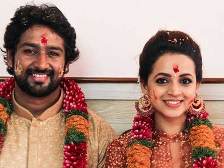 రూమర్లకు షాక్.. వైభవంగా భావన, నవీన్ పెళ్లి.. (ఫొటోలు)
