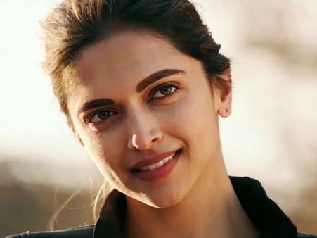 ఇటలీలో అతనితో గడుపాలనుకొన్నా.. అంతా నా తలరాత.. వర్కవుట్ కాలేదు.. దీపికా