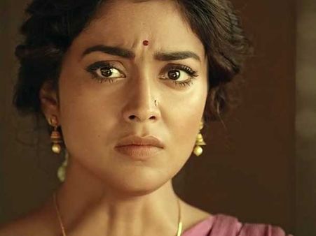 అడగడానికి నోరెలా వచ్చింది?.. ఆ రెండు ప్రశ్నలపై శ్రీయ సీరియస్