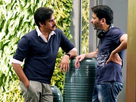 త్రివిక్రమ్ భయపడుతున్నాడా?: అదే జరిగితే బిగ్ డ్యామేజ్.. ట్రైలర్ ఆలస్యం వెనుక?