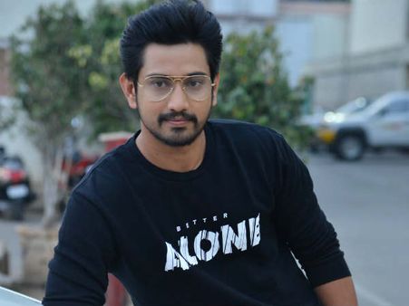 పవన్ కల్యాణ్‌, బాలయ్యతో పోటీ.. నా రేంజ్ ఏమిటంటే.. రాజ్ తరుణ్ (ఇంటర్వ్యూ)