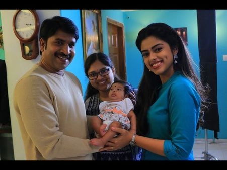 శ్రీనివాస్‌రెడ్డి కూతురు అరుదైన ఘనత.. నెల వయసులోనే..