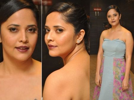 అనసూయ ఎదపై టాటూ.. ఎవరిపేరో తెలుసా? హాట్‌హాట్‌గా టాప్ యాంకర్