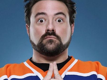 ప్రముఖ దర్శకుడికి తీవ్ర గుండెపోటు.. హాస్పిటల్ బెడ్‌పై..