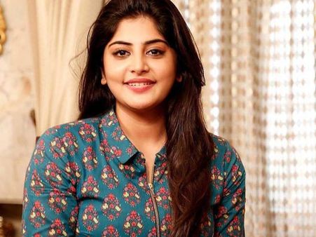 సెక్స్ వస్తువుగా చూసినంత కాలం అది కూడా కాపాడలేదు..చైతు హీరోయిన్!