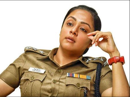 బూతా?.. మరి హీరోలు చెప్పినప్పుడు?: నాచియార్ వివాదంపై జ్యోతిక