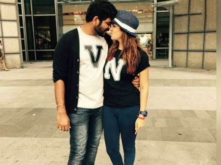 వైరల్ ఫోటో : ప్రియుడితో నయన్ ఘాటు రొమాన్స్..పెళ్ళైపోయిందా..!