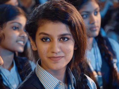 కన్నుగీటే సాంగ్ వివాదం: సుప్రీం కోర్టును ఆశ్రయించిన ప్రియా వారియర్