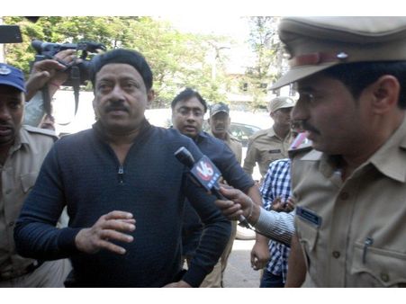 ఆడవాళ్లను అవమానిస్తాడా? వర్మ‌కు శిక్షపడాల్సిందే.. దోషిగా తెలితే.. గజల్‌కు పట్టిన..