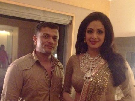 మరణానికి ముందు శ్రీదేవి.. దుబాయ్‌లో ఆమెకు.. అంటూ మేకప్‌ మ్యాన్ కంటతడి..