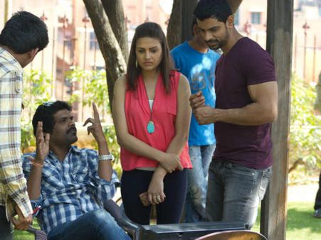 'ఏక్‌' సెన్సార్ పూర్తి... ఏప్రిల్ లో విడుదల