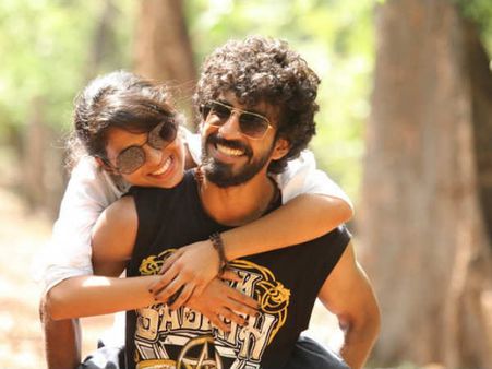 అందమైన ప్రేమకథగా ఆనందం.. మలయాళంలో కోట్లు కొల్లగొట్టిన చిత్రం..