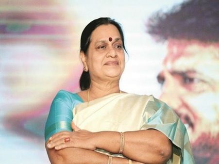 11 ఏళ్ల తర్వాత తేలిన కేసు: లేడీ నిర్మాత అరెస్ట్, జైలు శిక్ష