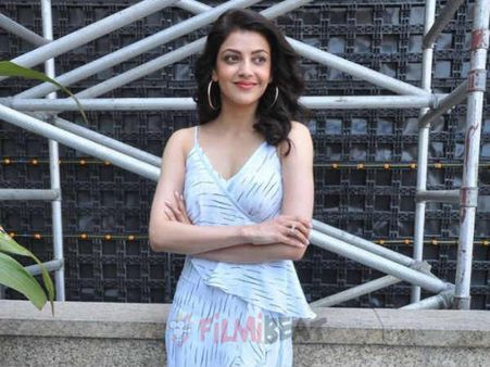 లేడీ సూపర్‌స్టార్ కావాలంటే అలా నటించాలా? ఆ హీరొయిన్లను పట్టించుకోను.. కాజల్