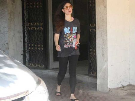 ఈ హాట్ బ్యూటీ చిల్లులు పడ్డ జిమ్ టీషర్టు ఖరీదు రూ. 45 వేలు!