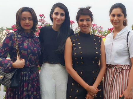 బాలయ్య కూతురు ఆహ్వానం: నమ్రత, ఉపాసన, మంచు లక్ష్మి, సితార ఒకే చోట (ఫోటోస్)