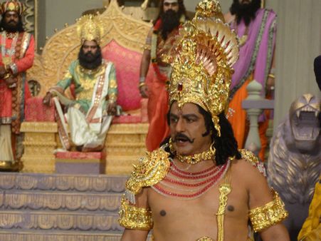 అది నాన్నగారి భిక్షే: ఎన్టీఆర్ బయోపిక్ ప్రారంభోత్సవంలో బాలయ్య పవర్‌ఫుల్ స్పీచ్