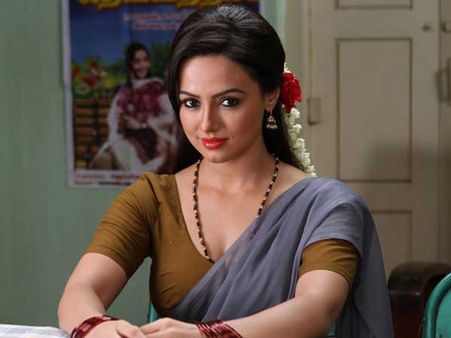 'కాస్టింగ్ కౌచ్' నాకూ తప్పలేదు, 'కాంప్రమైజ్' అంటే అదే?: సనాఖాన్